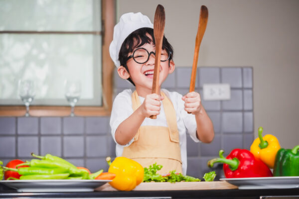 How to Introduce New Foods to Kids | My Childcare Academy